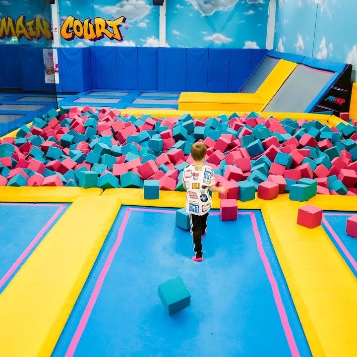 3  10 ans -  escapade au trampoline Park ( 5 jours )